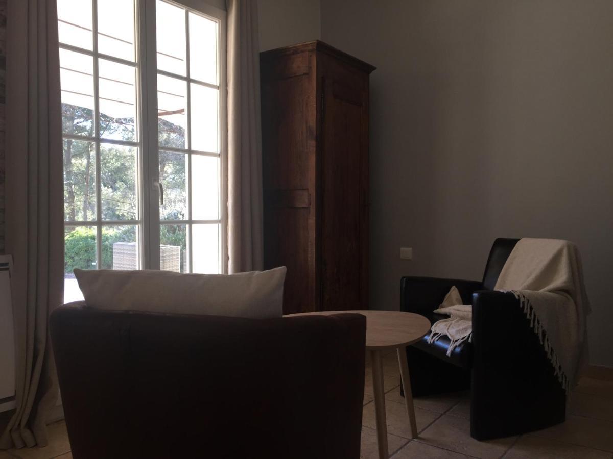 Une Pause En Provence 르보쎄 외부 사진