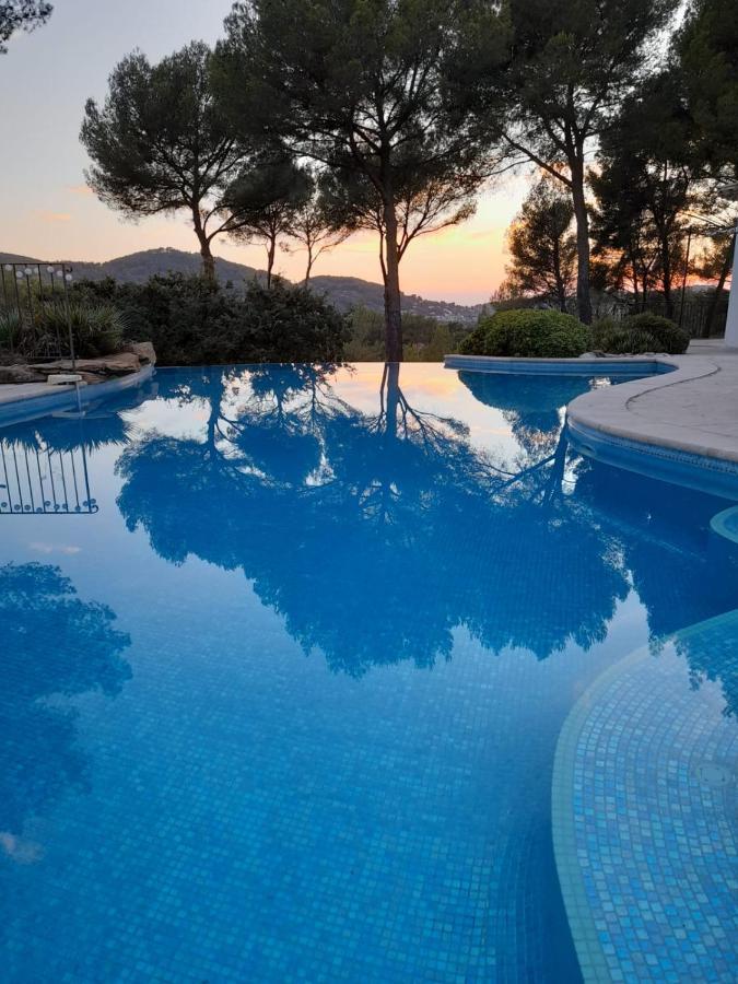 Une Pause En Provence 르보쎄 외부 사진