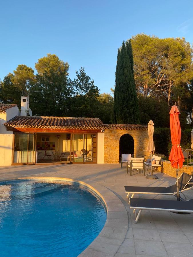 Une Pause En Provence 르보쎄 외부 사진