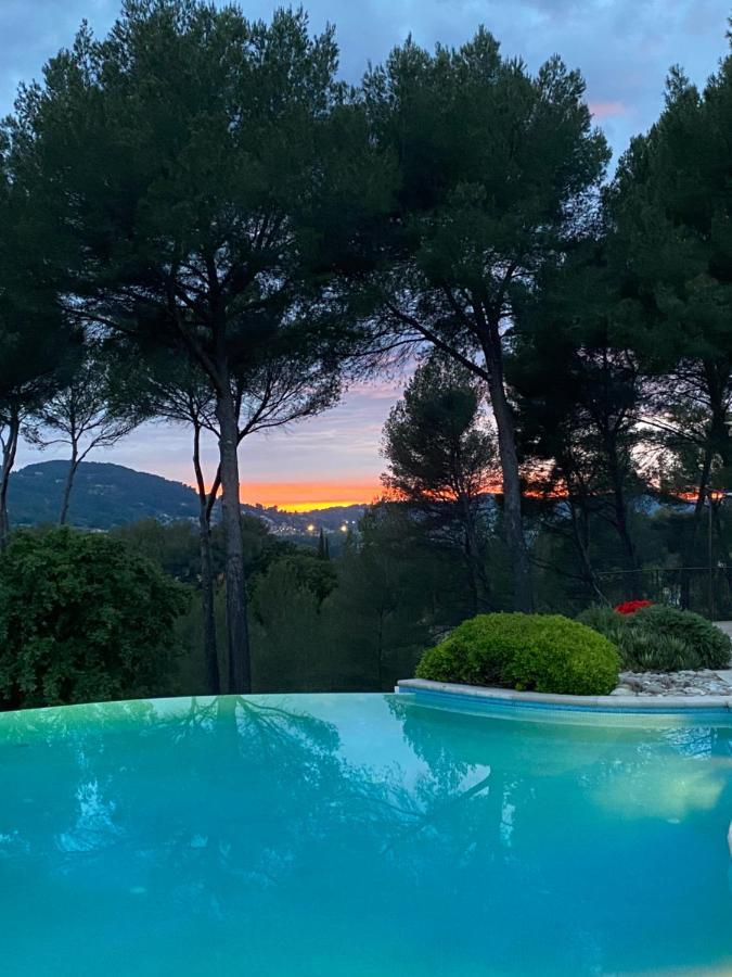 Une Pause En Provence 르보쎄 외부 사진