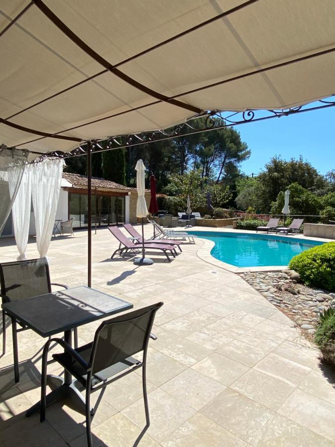 Une Pause En Provence 르보쎄 외부 사진